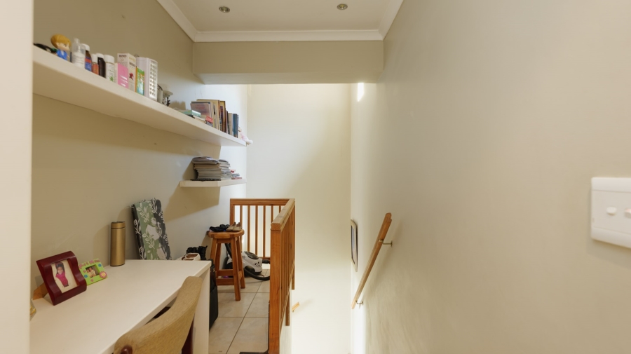 2 Bedroom Property for Sale in Bredasdorp Western Cape